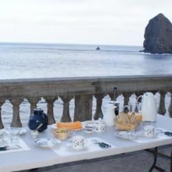 repas devant la mer